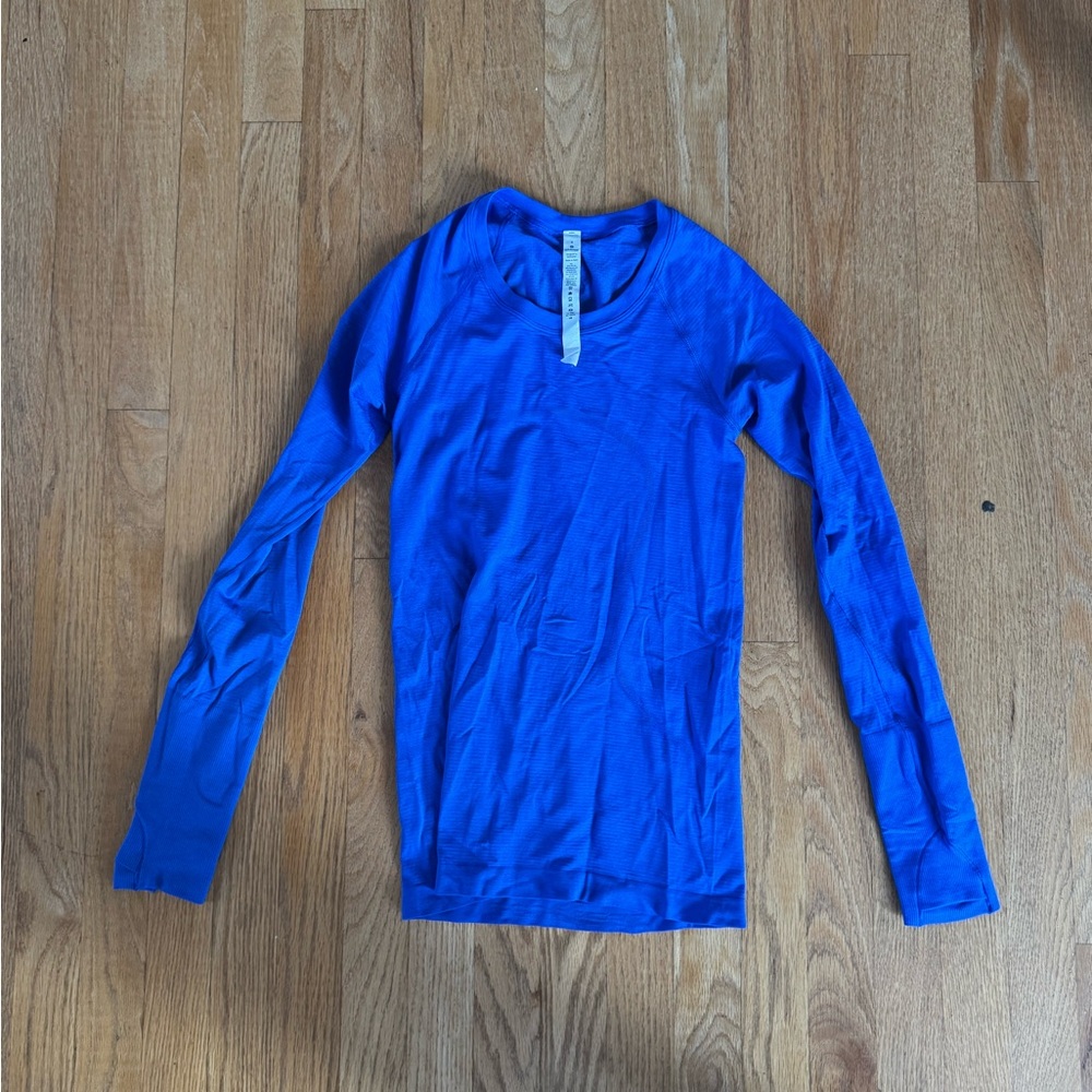 Lululemon Athletica Vibrant Blue Activewear Top